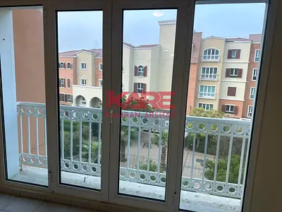 CLOSE TO THE GARDEN METRO WITH BALOCNY