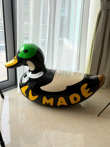 Louis Vuitton x Nigo - Duck Sculpture (1/3)