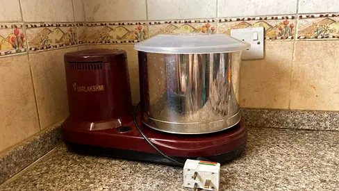 Used Varlakshmi Wet Grinder / Mixer with Stainless Steel Jar - Works