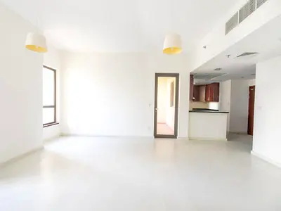 Vacant | Large Layout | Partial Sea Views