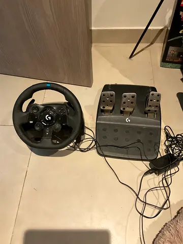 Logitech G29 Racing Wheel with Pedals - Good Working Condition