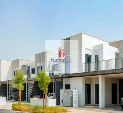 3 bed room villa plus maid room , spacious layout, ready to move