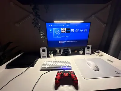 Only Ps4 and 16 cds and wires