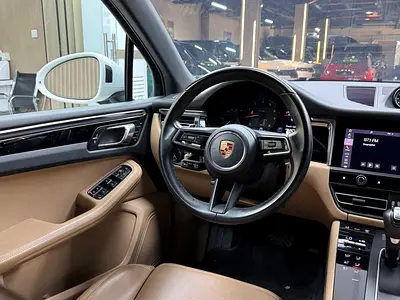 2023 Porsche MACAN — фото 9