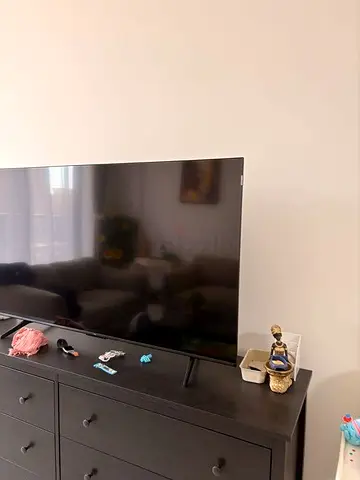 TCL P7K 55 inch QLED TV, 6 months old