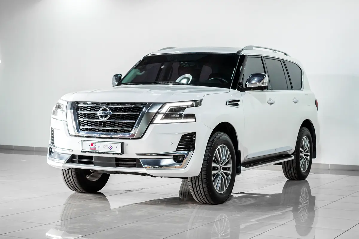 Nissan Patrol 2021 — photo 1 of 18