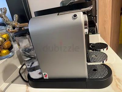 Nespresso Compact Capsule Espresso Machine with Water Tank (Silver) - great condition.
