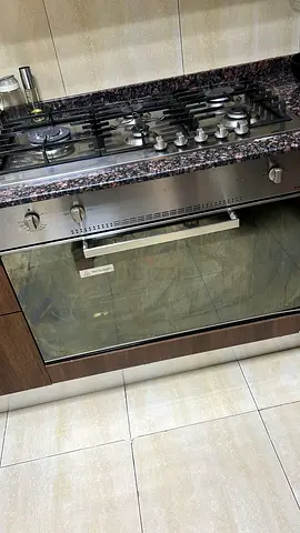 Built-in gas hob and electric oven combo - good working condition