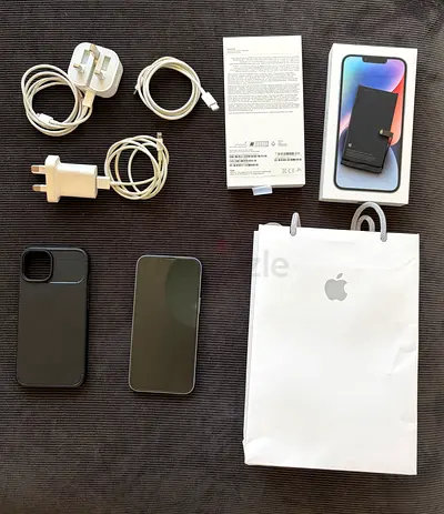 iPhone 14 (Light Blue) - 128 GB - with 2 batteries and 2 chargers