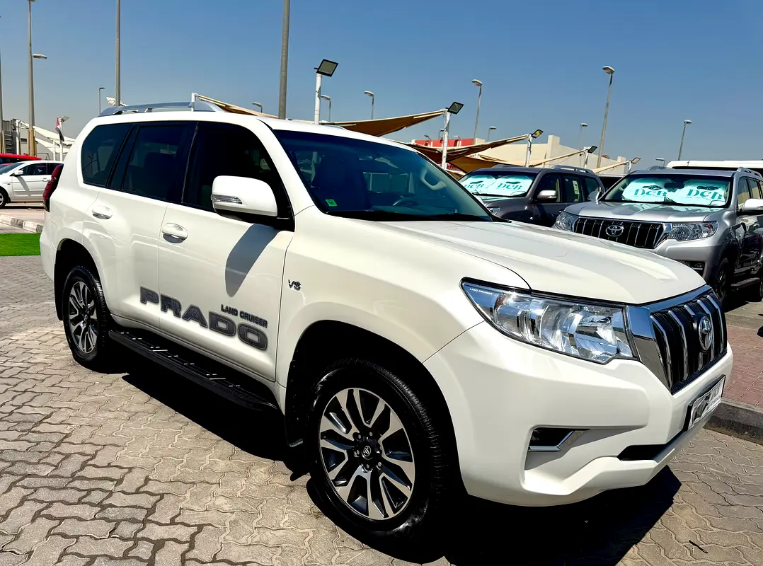 Toyota Prado 2022 — photo 1 of 18