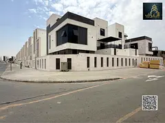 Villa Corner, two floors and a roof with a swimming pool and an elevator, everything is ready for ho