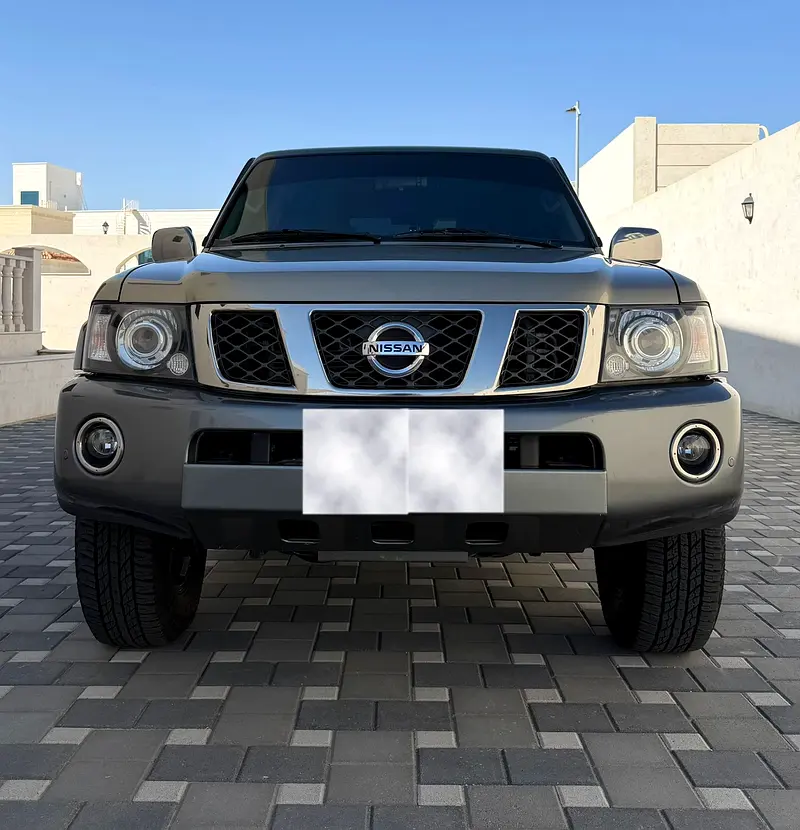 Nissan Patrol Safari 2023 — photo 1 of 9
