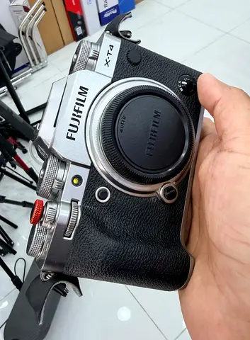 Fujifilm XT4 for sale!