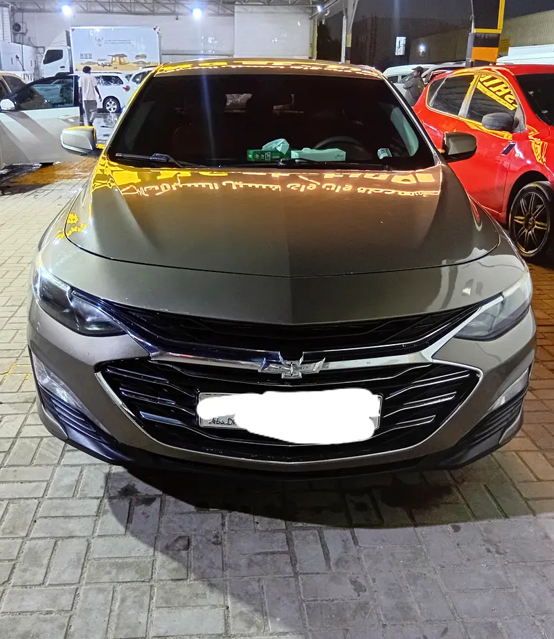 Chevrolet Malibu 2022 — photo 1 of 6
