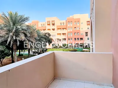 Park View | Low Floor | Next To Metro