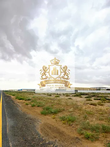 Prime industrial location in Sharjah (Al Sajaa Industrial Area) – Land directly on Emirates Road with industrial commercial permit