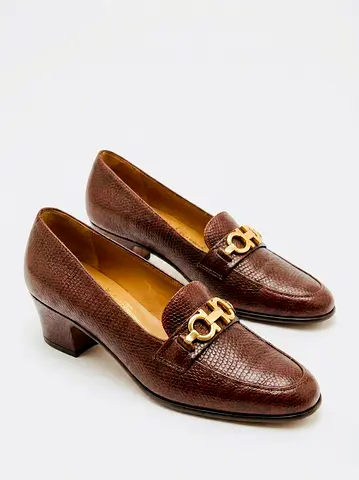 Salvatore Ferragamo Gancini Croc-Embossed Leather Loafers – Made in Italy (Size 9.5B = 39-39.5)