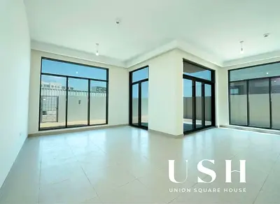 Premium Villa | Spacious 3 BR | Roof Top Acess