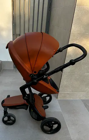 Mima Xari Brown leather-look stroller/pram
