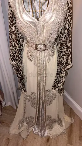 Embroidered Beige Kaftan with Leopard Trim and Decorative Belt