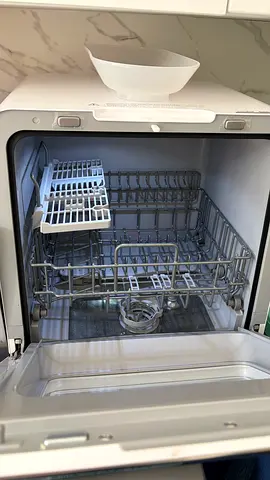 Small dishwasher