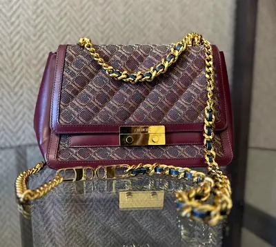 ORIGINAL CH Carolina Herrera Insignia Rings burgundy leather and woven shoulder bag
