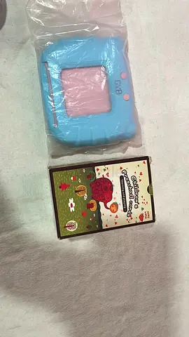Set of 2 Kids Learning Toys – Machine read our cards (Like New)
