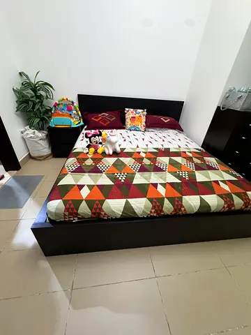 Bed and bed sets