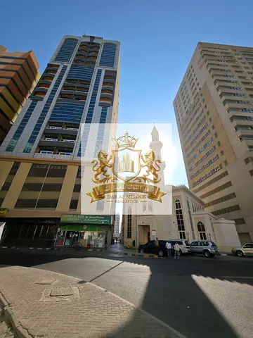 فرصـة استثماريـة لا تتكرر — أرض سكني تجاري زاويه على بعد خطوات من شارع الملك عبد العزيز و قرب سوق الجبيل ومجمع البنوك