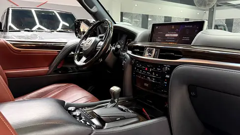 2018 Lexus LX-SERIES — миниатюра 17