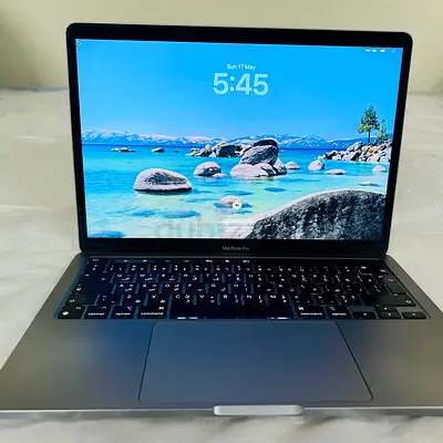 MacBook M2 Pro 2022