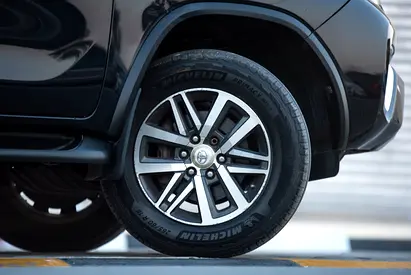 2017 Toyota FORTUNER 照片 13