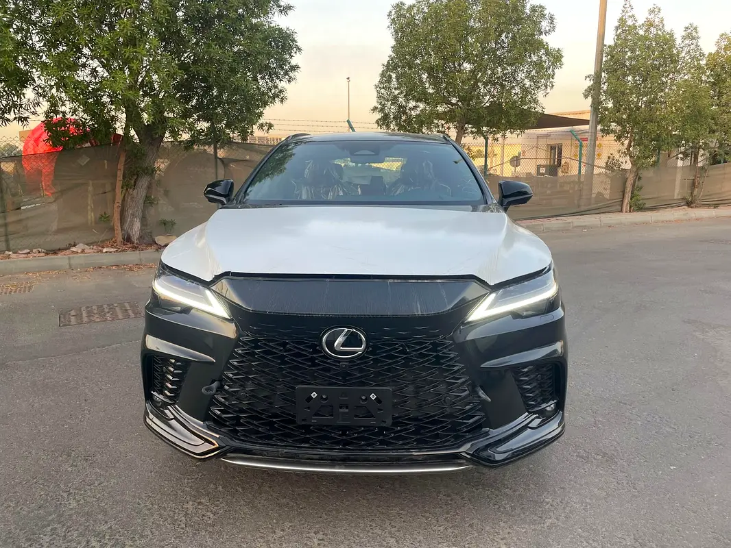Lexus RX-Series 2026 — photo 1 of 16