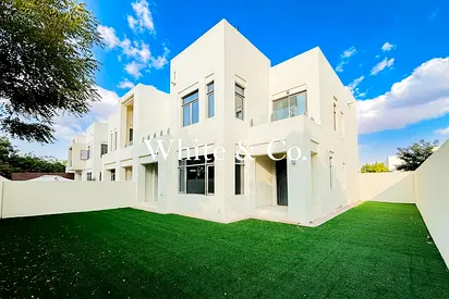 Single Row | Great Condition | Pool & Park