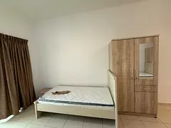 Bed space available only for ladies in tecom