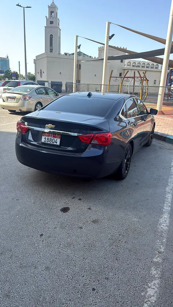 Chevrolet Impala 2014 — photo 1 of 3