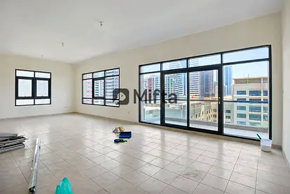 2.5% Commission | Large Layout | 3 BR