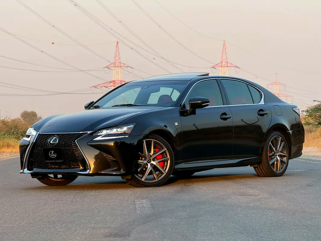 Lexus GS-Series 2020 — photo 1 of 10