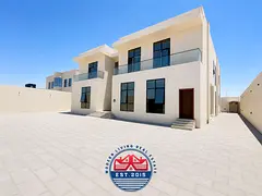Luxurious 5 Master Bedrooms Villa With Parking &amp; Cabinets Available for Rent In Madinat Al Riyad