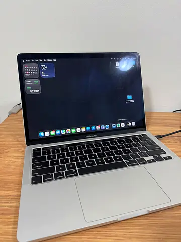 Apple MacBook Pro 13-inch (Silver)