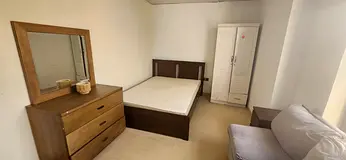 ROOM FOR RENT FOR LADIES