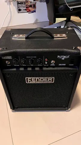 Fender rumble 15 bass amp