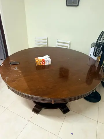 Solid round wooden dining table 6 seater 1.8 meter - used, sturdy