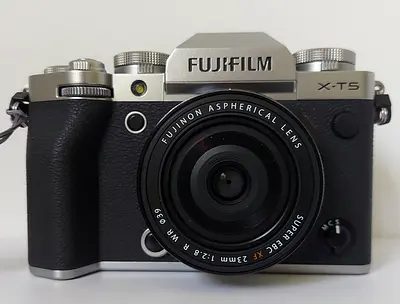 FUJIFILM X-T5 + FUJINON XF23mmF2.8 R WR