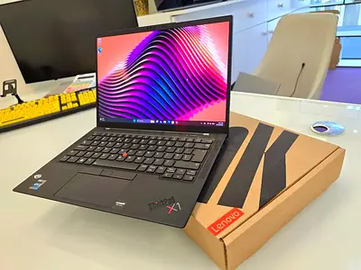 Lenovo X1 Carbon Corei7 | 16GB | 256 SSD | 14 Screen.