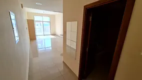 Large 522 Sq Ft Studio | Chiller Free | No Commission (Direct from Owner)