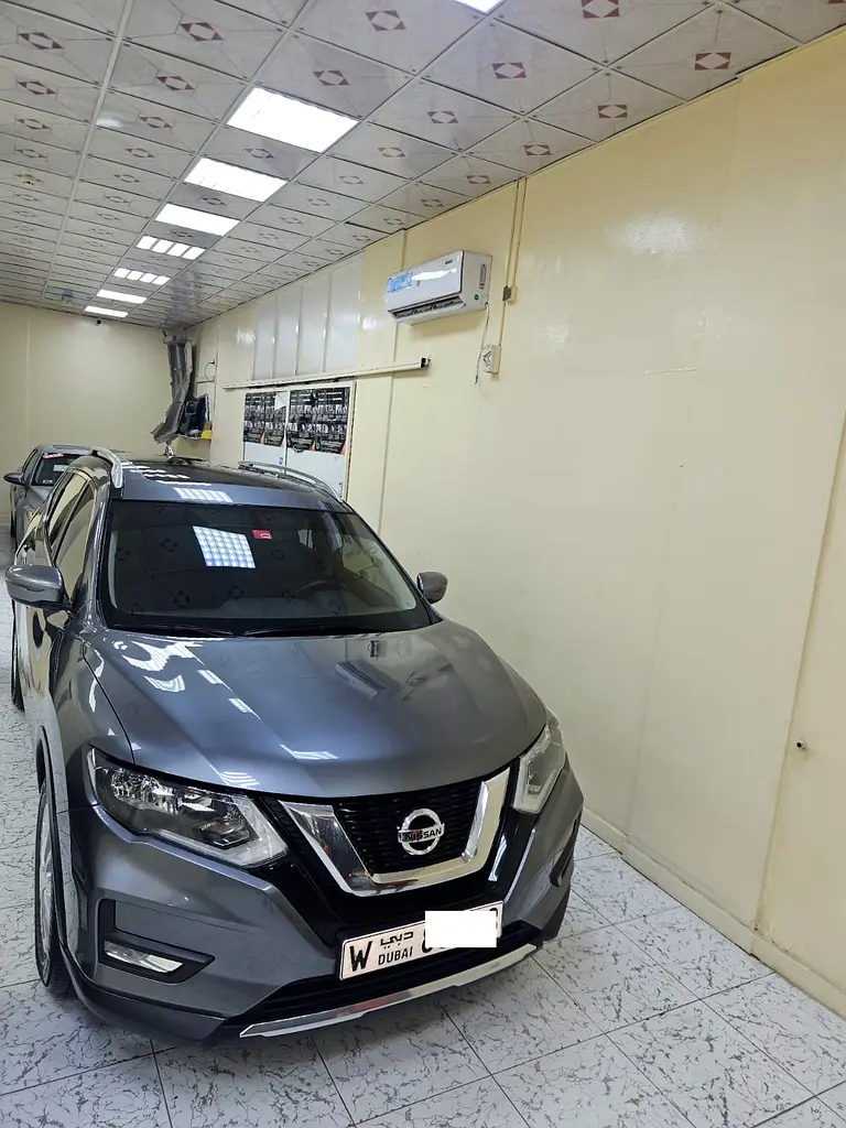 Nissan X-Trail 2018 — photo 1 of 9