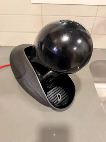 Nescafé Dolce Gusto Mini Me coffee machine - used, works fine