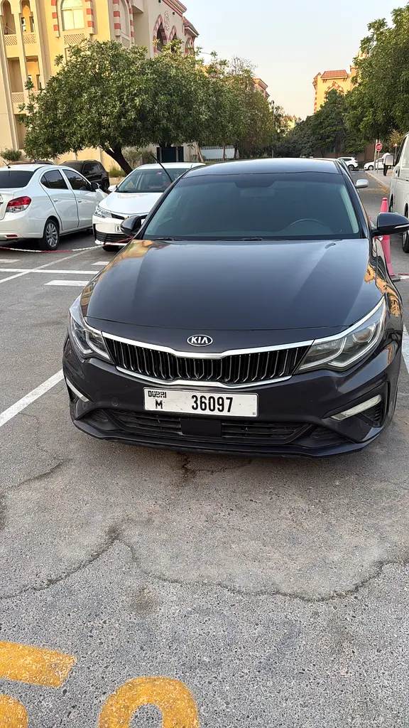 Kia Optima 2018 — photo 1 of 9