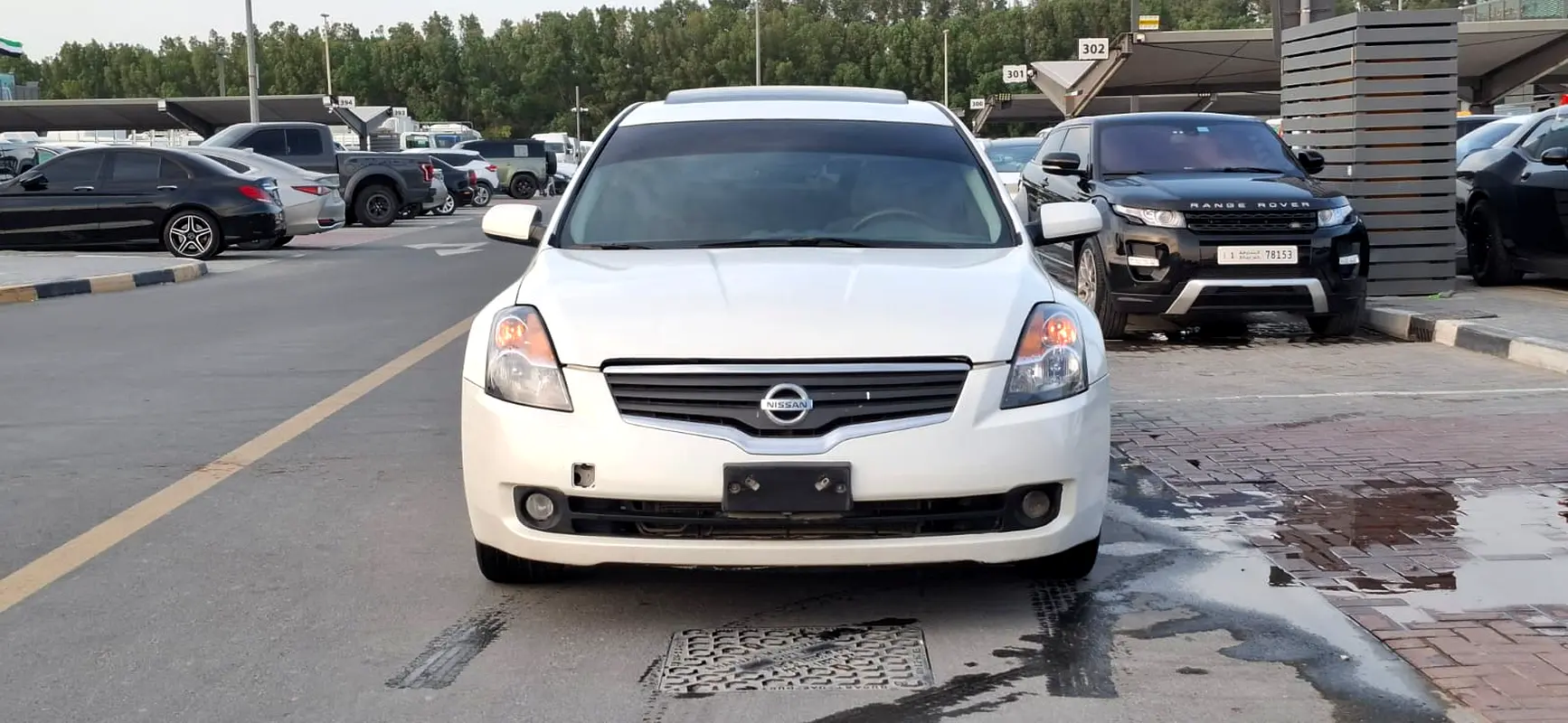 Nissan Altima 2008 — photo 1 of 10